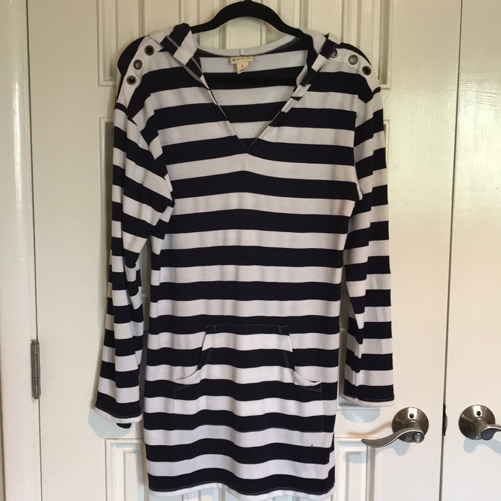 Casual beach cover-up or dress.